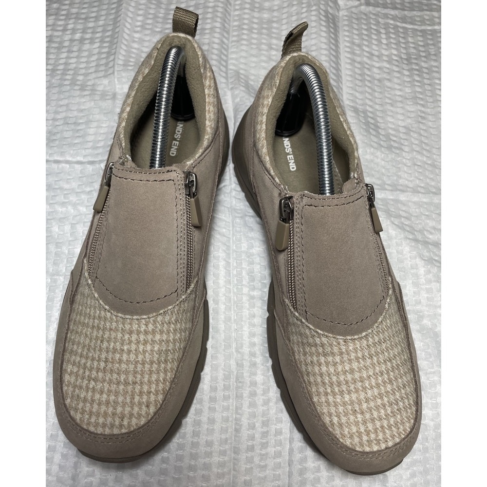 Woman's Shoes Lands End All Weather Insulated Leather Herringbone Moc 9.5B Beige